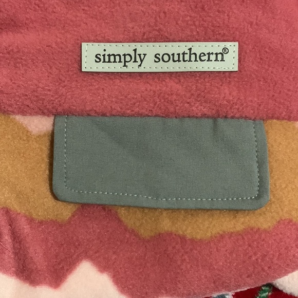 NWT Simply Southern Ladies Fleece Pullover Pink Mountain Color Sz Small - Picture 4 of 4